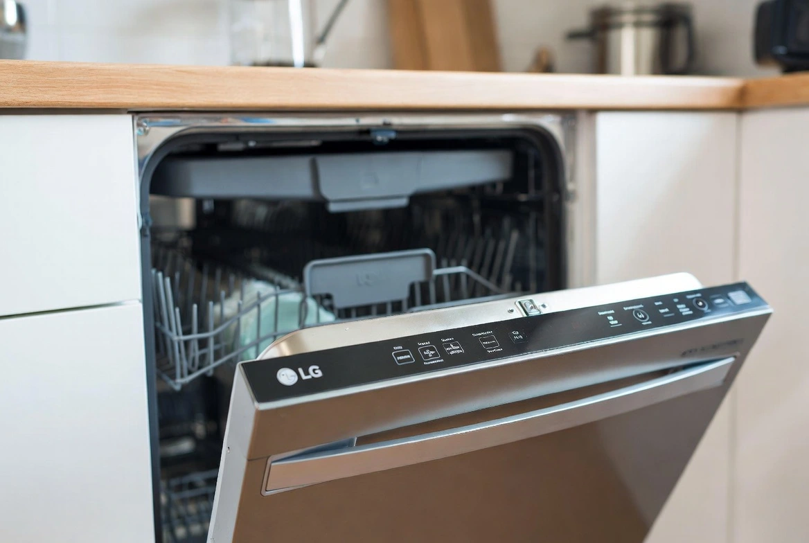 علت باز نشدن درب لباسشویی ال جی