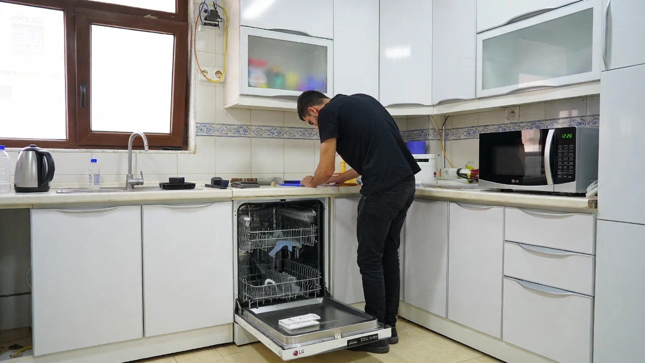 نمایندگی تعمیر ال جی در پیشوا; مرکز تعمیر لوازم خانگی با گارانتی 90 روزه